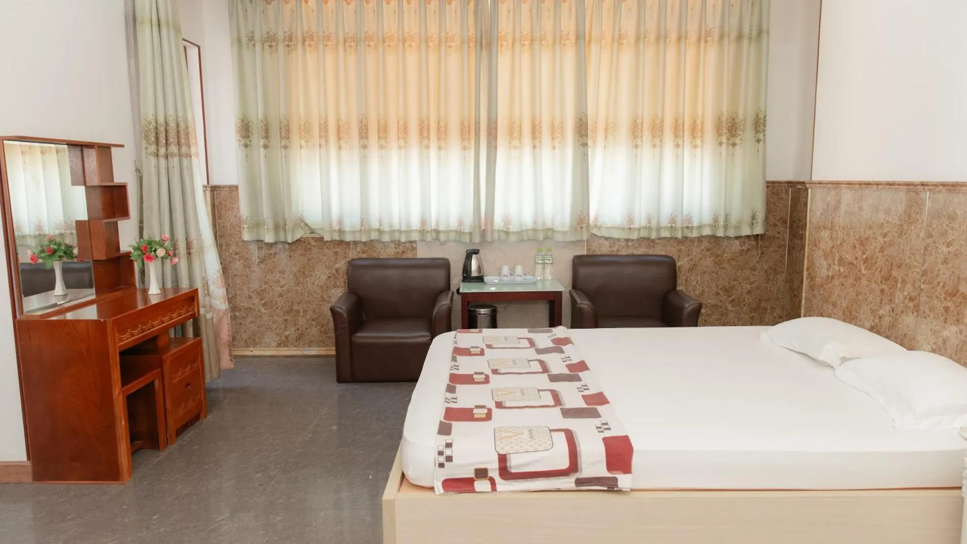 Khach San Son Thinh Hotel Vung Tau 2*,