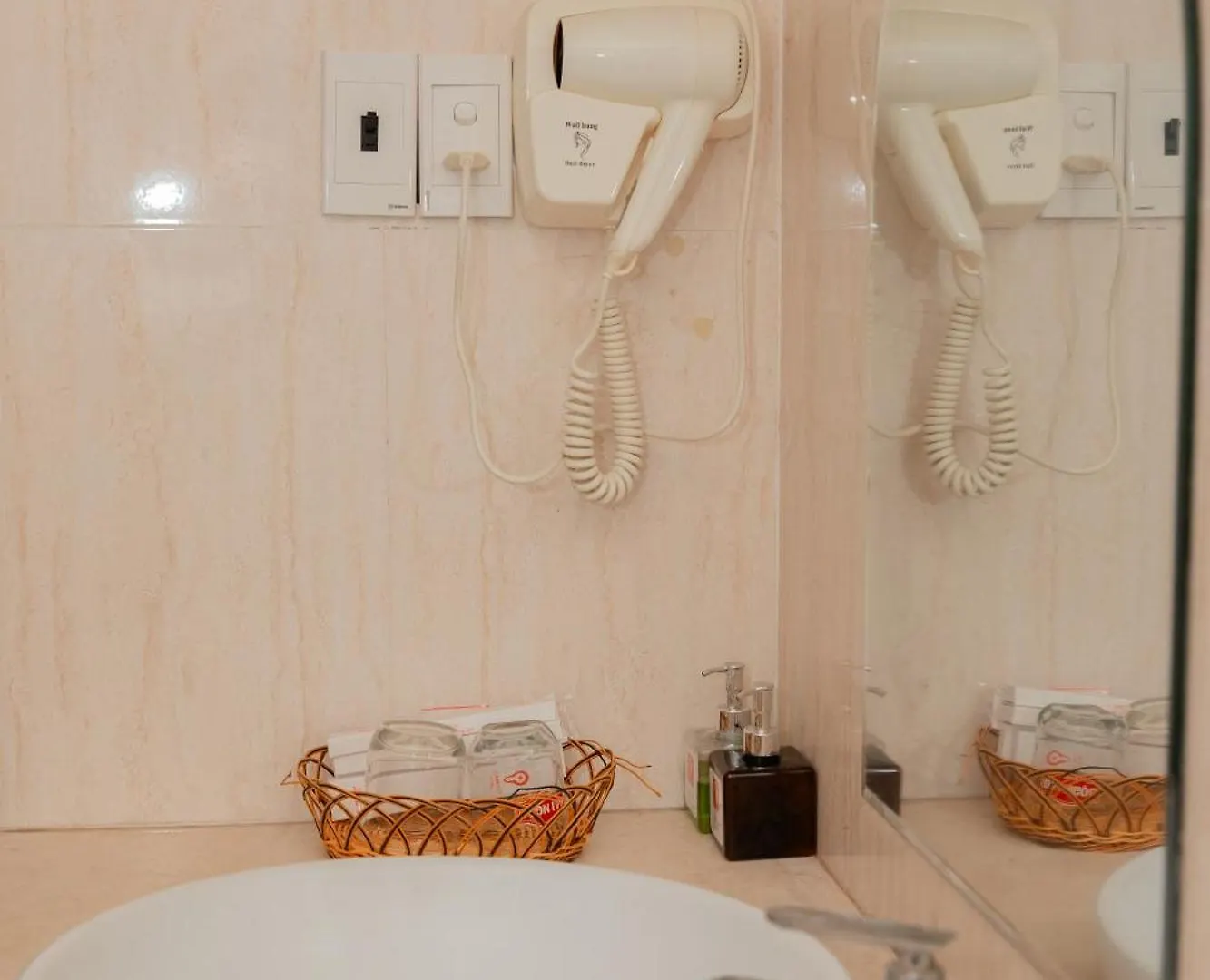 **  Khach San Son Thinh Hotel Vung Tau Vietnam